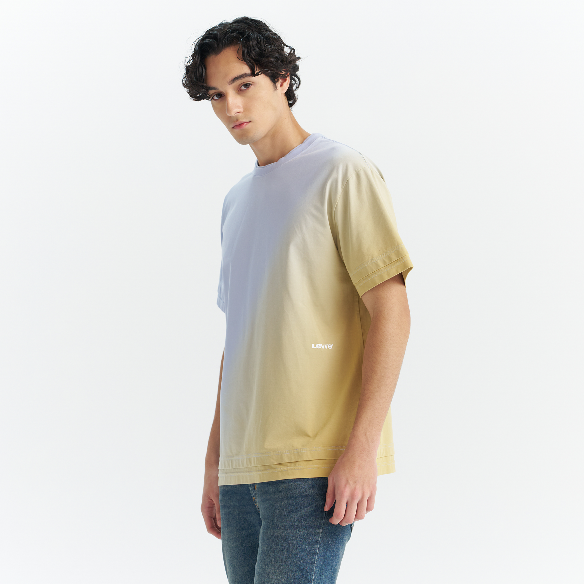 Levi's® Men's Classic Small Logo Gradient T-Shirt - Image 4