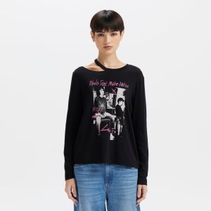 Levi's? Women's ROCK & ROLL Long Sleeve T-Shirt