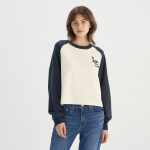 Levi's? Women's Color-Block Graphic Sweatshirt