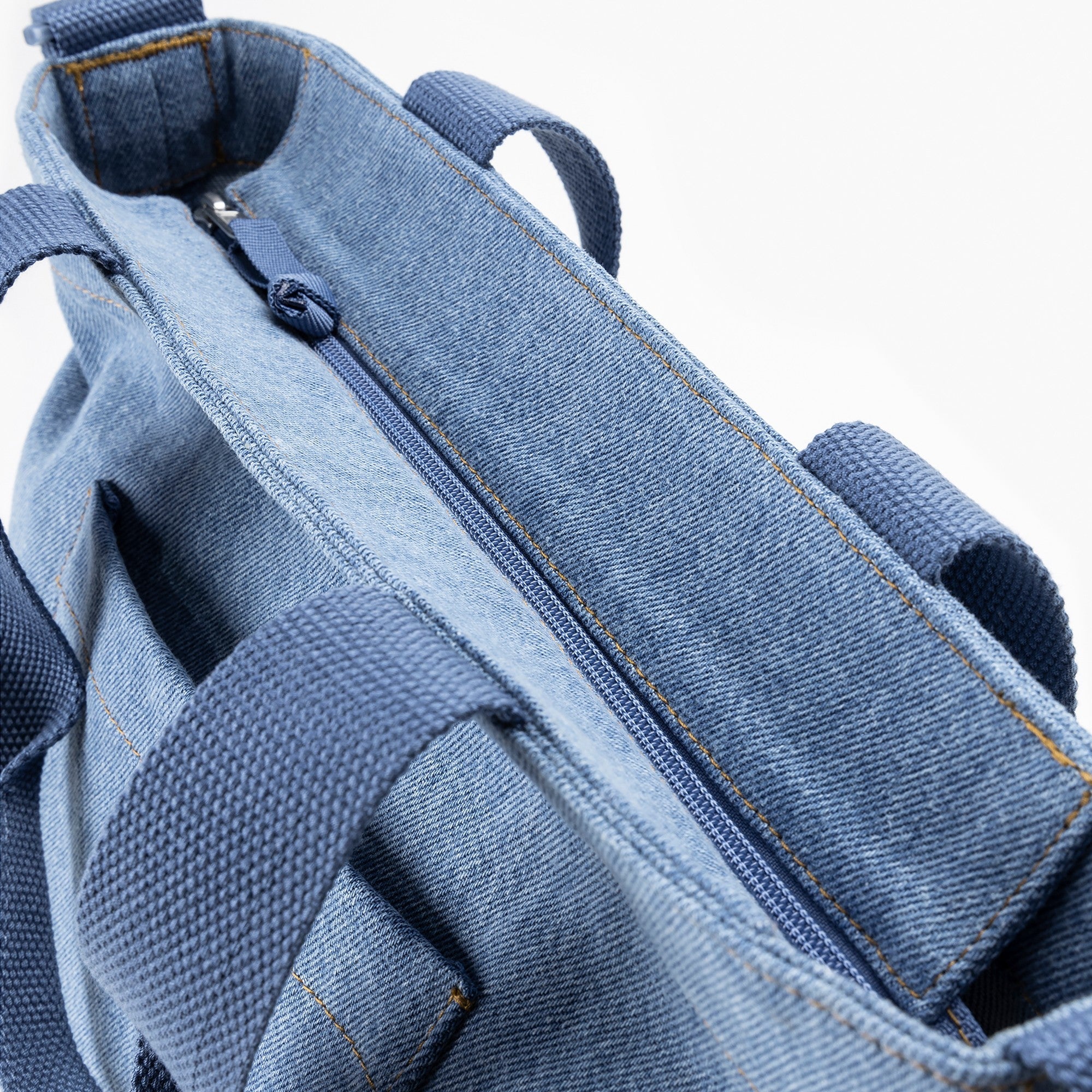 Levi's® Men's Icon Tote - Image 3