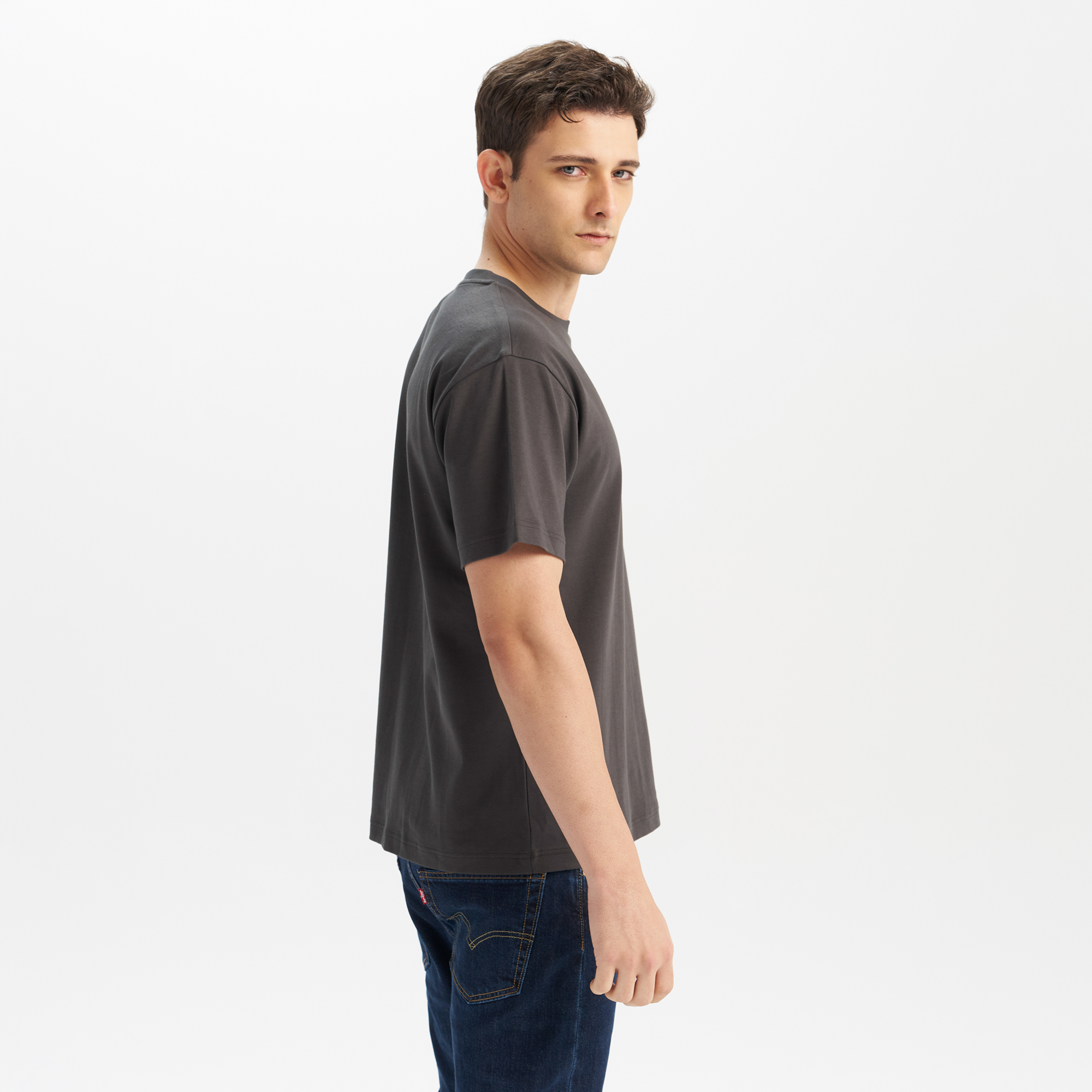 Levi's? Men's Mini Batwing Logo T-Shirt - Image 4