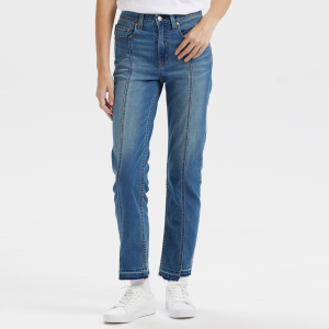 Levi's® Women's Boyfriend Mid-Rise  Tapered Jeans