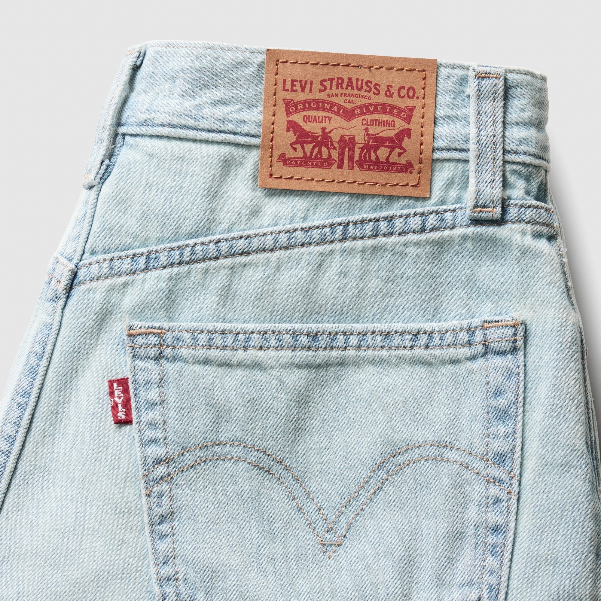 Levi's® Women's High-Rise Baggy Shorts - Image 8
