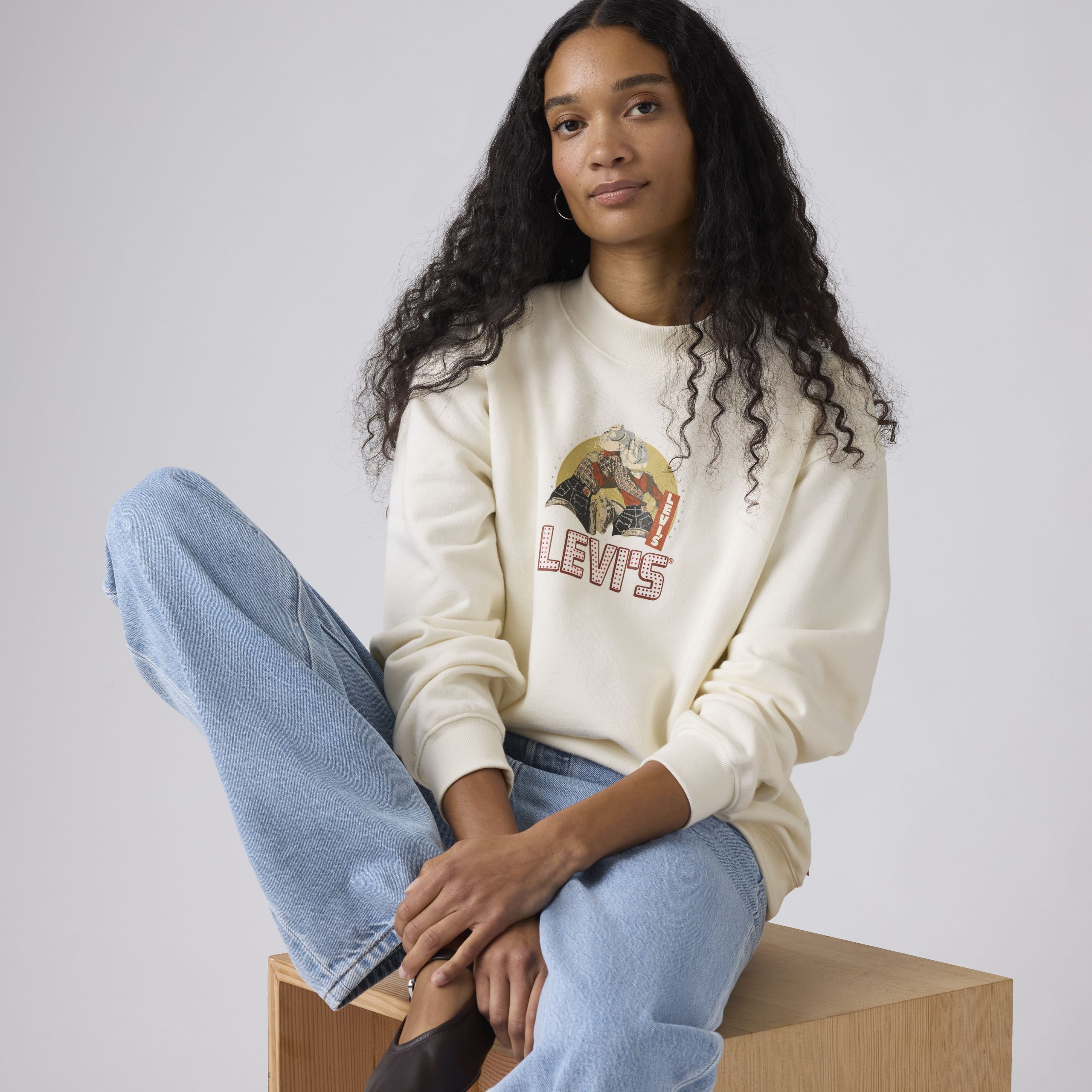 Levi's? Women's Graphic Collins Mockneck Sweatshirt - Image 3