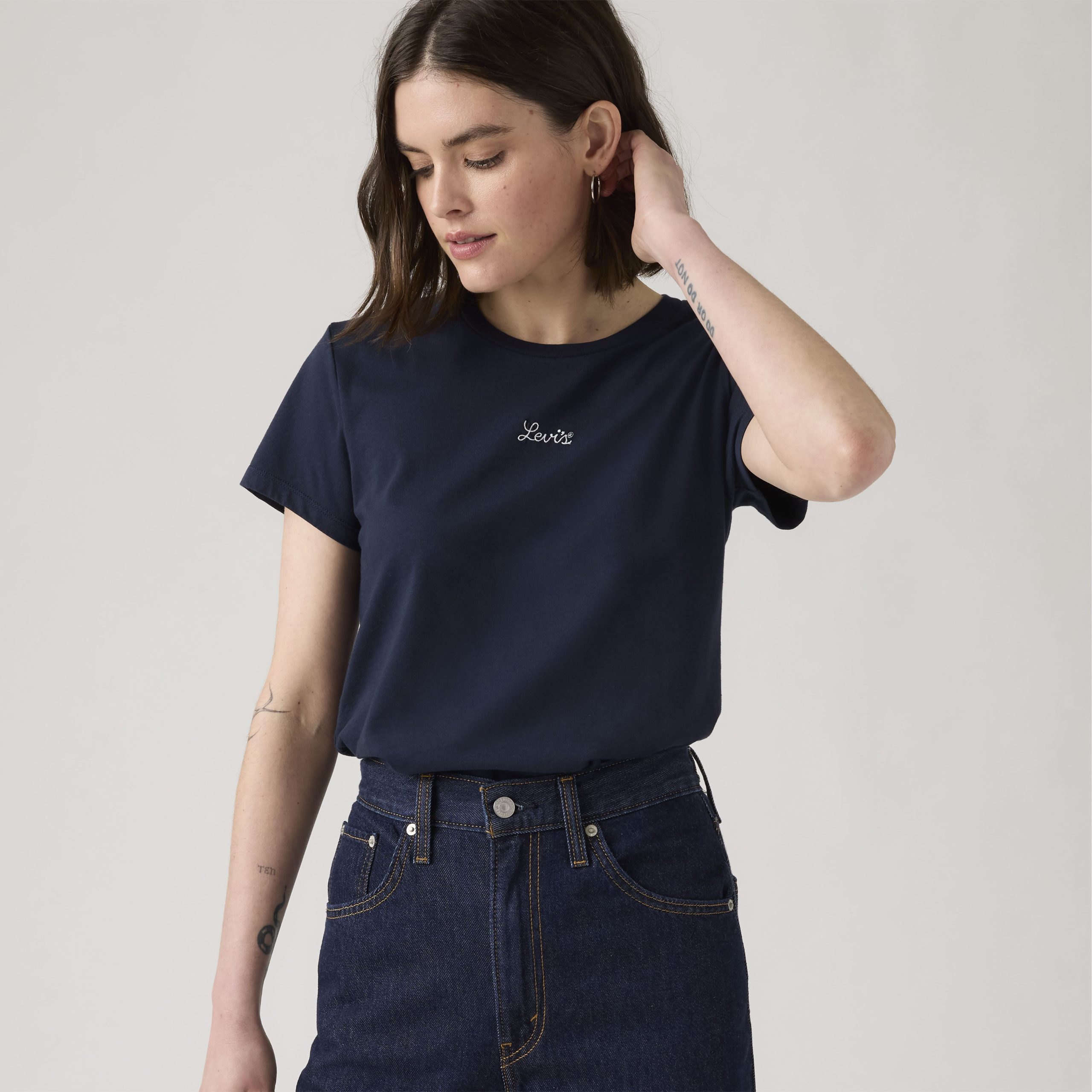 Levi's? Women's Perfect T-Shirt - Image 2