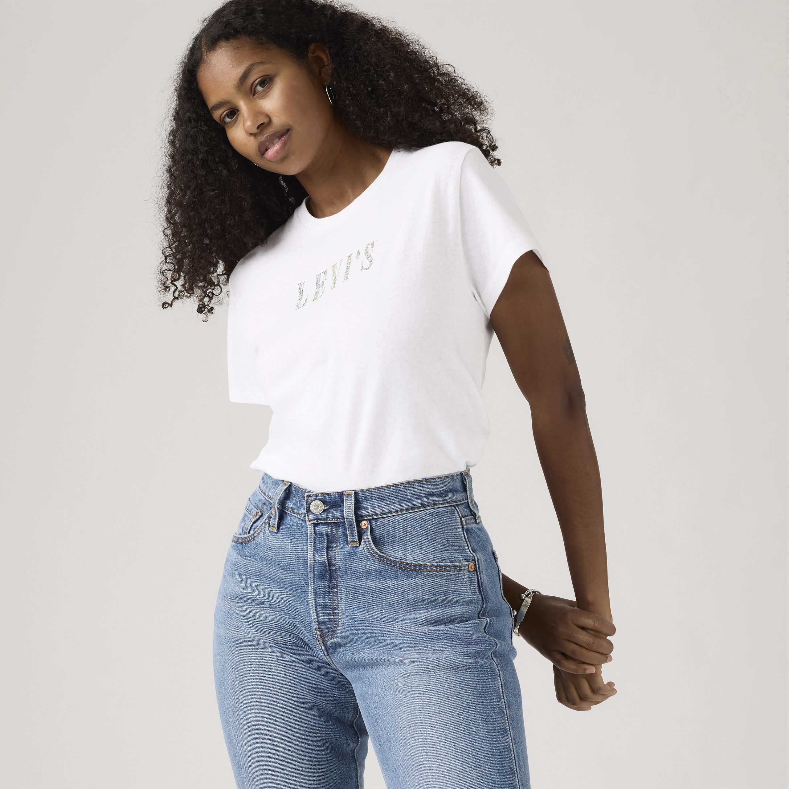 Levi's? Women's Graphic Classic Tee - Image 3