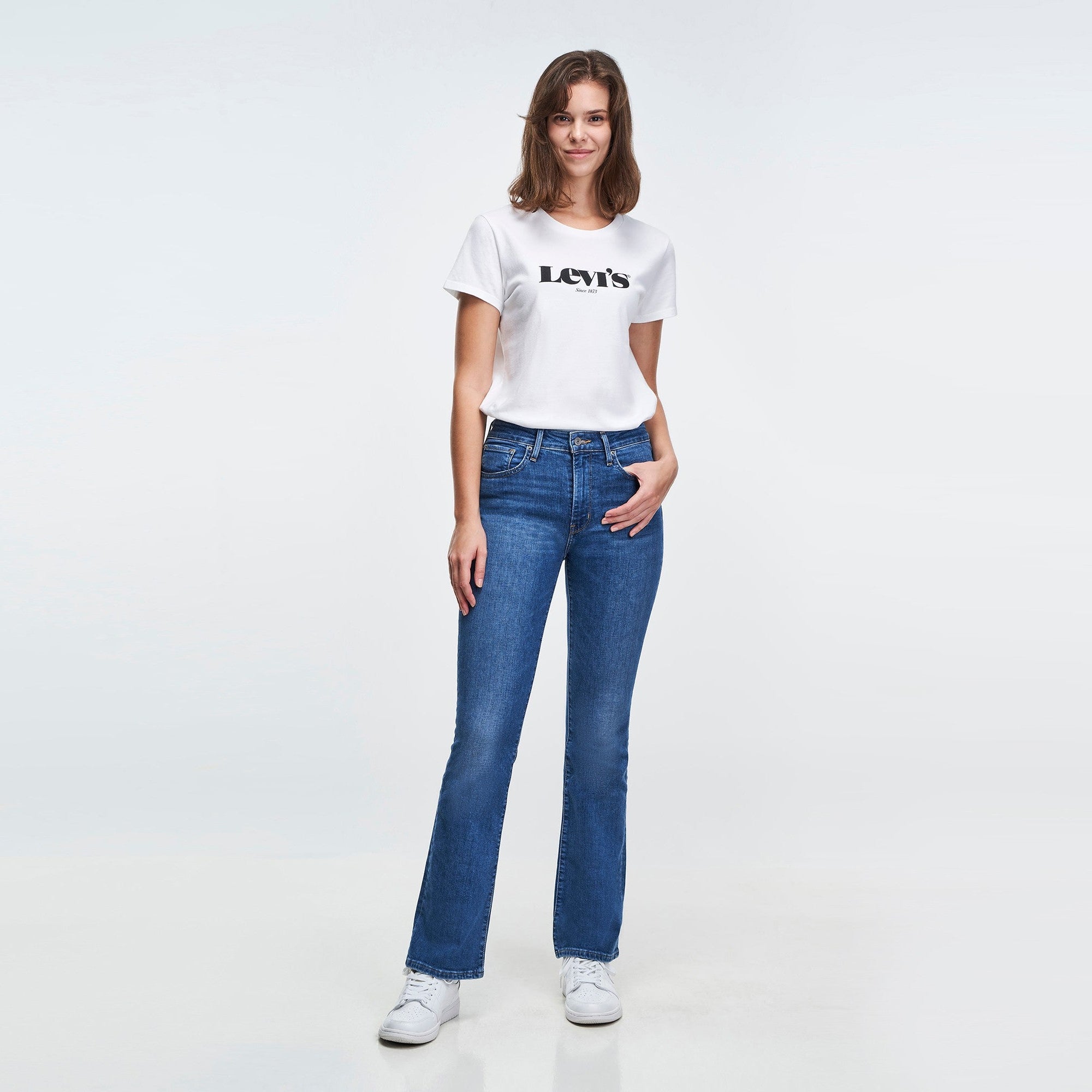 Levi's® Women's 725 High-Rise Bootcut Jeans - Image 2
