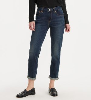 Levi's® Women's Mid-Rise Boyfriend Jeans