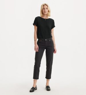 Levi's® Women's Mid-Rise Boyfriend Jeans